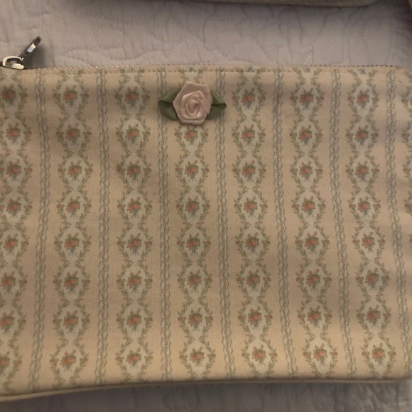 NWOT Stoney Clover Lane Curtain Call Flat Pouch - Picture 1 of 1